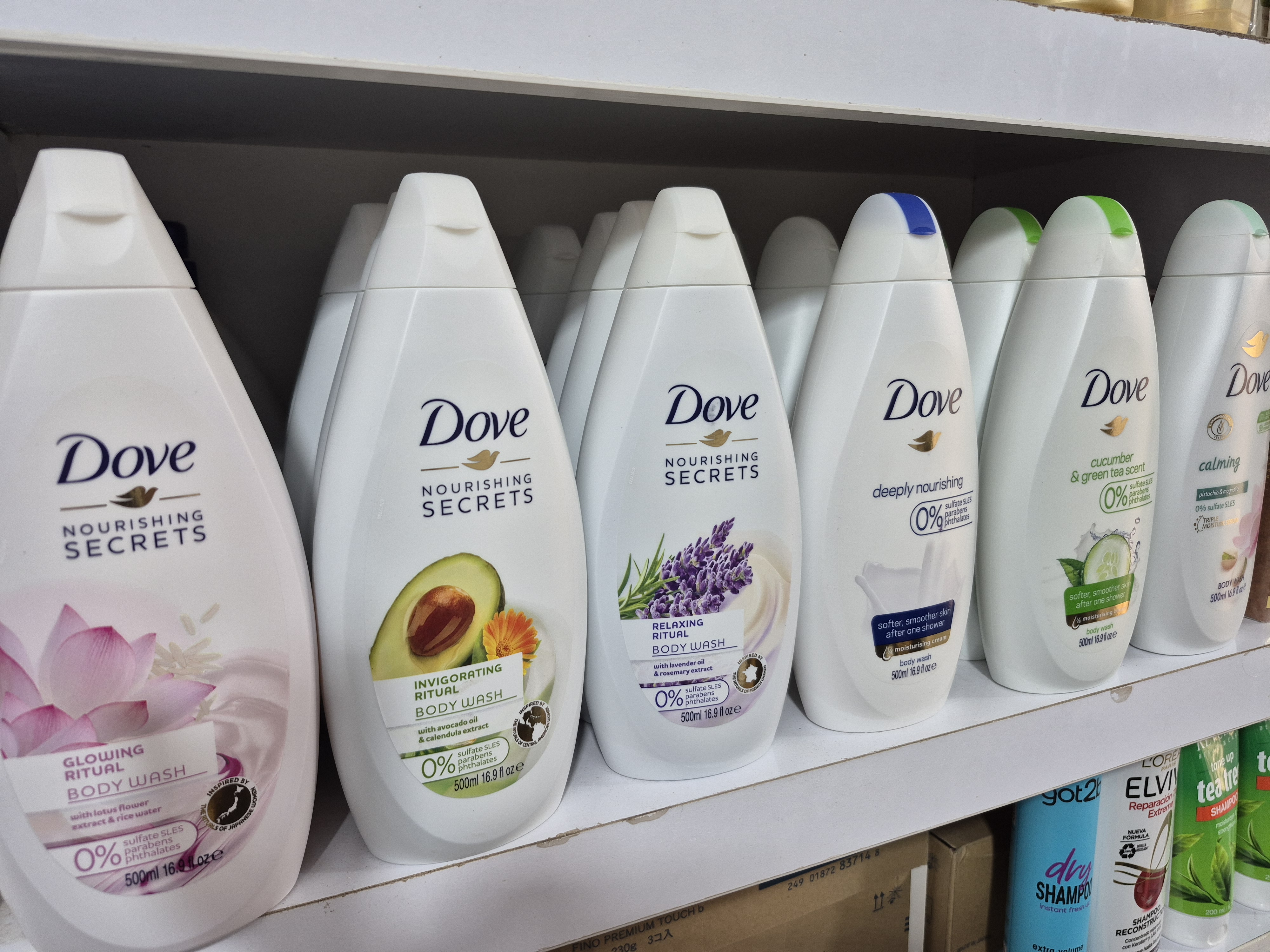 شامپو بدن داو اصل حجم 500 میلی لیتر تنوع رایحه، خیار و چای سبز داو